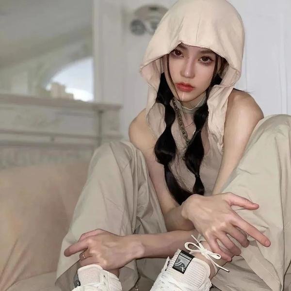 女恶魔人